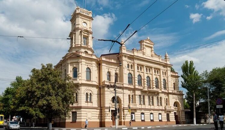 Russians stole three paintings by Aivazovsky from Kherson Art Museum. PHOTO