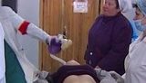 В Киеве пострадавших в аварии покрасили по методу доктора Пирогова. ВИДЕО.