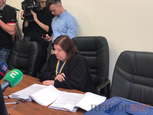 Соломенский райсуд Киева избирает Аллерову меру пресечения 07