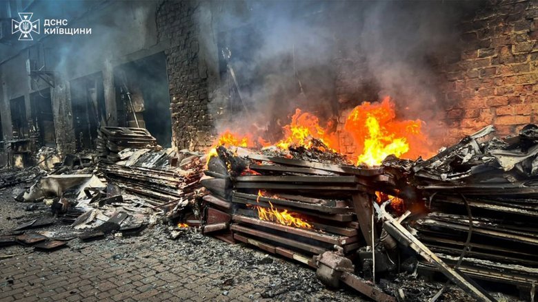 Kyiv region after the shelling on 6 December