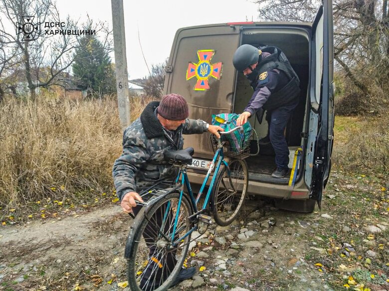 Евакуація з прифронтових населених пунктів Харківщини