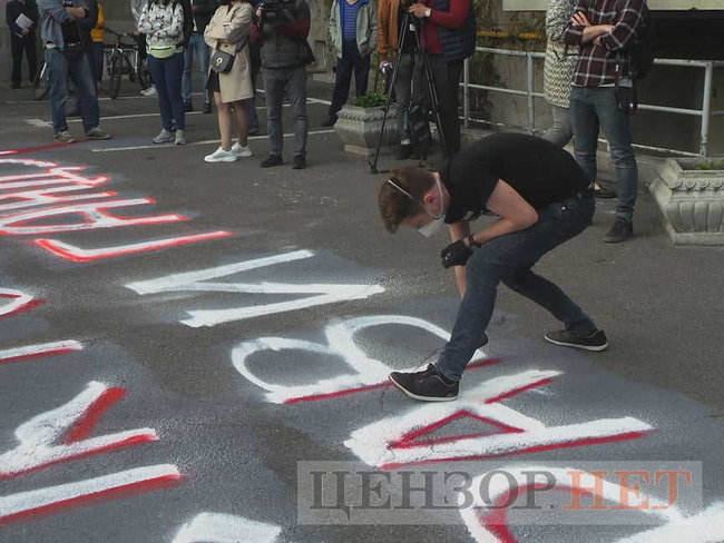Венедиктова - вбивця справи Гандзюк, - активисты протестовали под домом генпрокурора 17