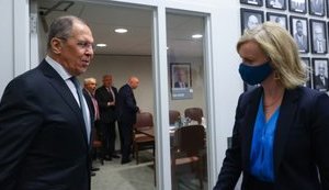 Трасс - Лаврову: "Війна стане лихом для російського та українського народів"