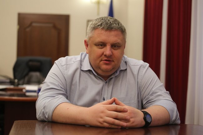 Шеф поліції Києва Андрій Крищенко: Ми усунули можливість приховування співробітниками злочину, будь-який дзвінок оператори відразу забивають у систему, і вже ніхто не може на це вплинути 02