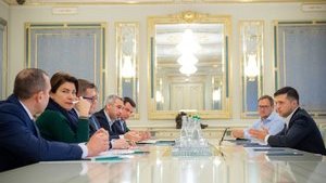 Зеленський вимагає упродовж 2 тижнів, встановити причетних до запису розмови Гончарука в Кабміні, - ОП