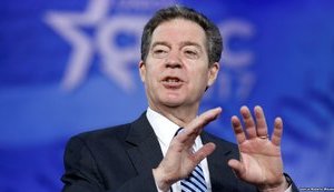 Посол США з питань релігії відвідає Україну