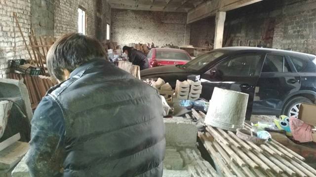 Львівська поліція припинила діяльність викрадачів дорогих автомобілів 04