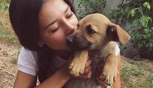 23-летняя волонтер Яна Рудомино, которая борется с агрессивной и очень редкой формой рака, нуждается в помощи. ФОТО + ДОКУМЕНТ