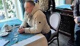 Судитимуть митника за незаконне збагачення