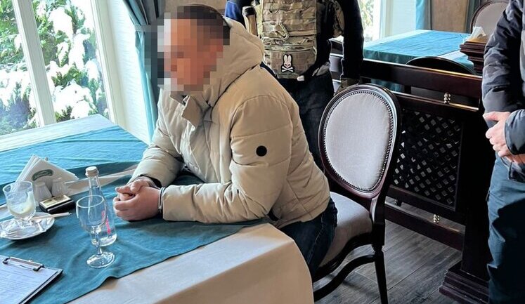 Оформлював активи на близьких осіб: судитимуть колишнього митника, викритого у незаконному збагаченні на 12 млн грн, - ДБР. ФОТО