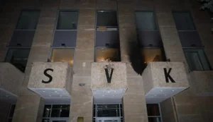 Unknown person threw Molotov cocktails at "Russian House" in Prague. VIDEO+PHOTOS