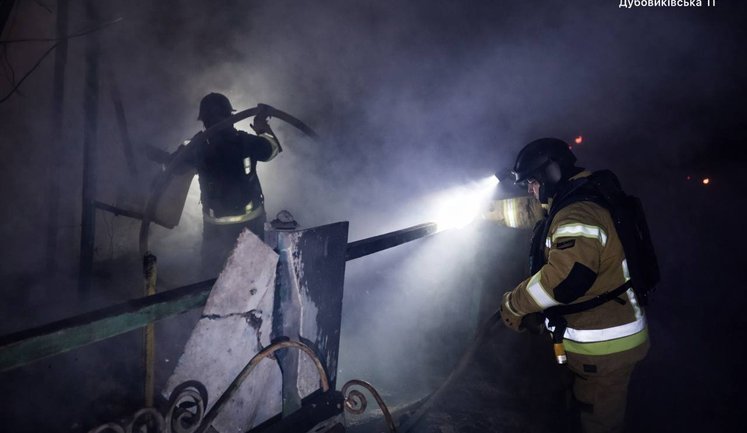 Атаки на Дніпропетровщину: Нікопольщина і Синельниківщина під вогнем, четверо постраждалих. ФОТО