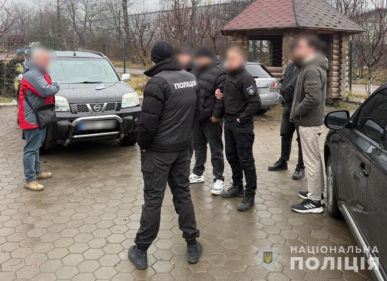 Незаконний продаж авто для ЗСУ: Поліція Буковини викрила злочинну схему