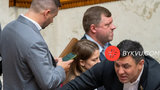 "Слуга народа" Арахамия во время сегодняшнего заседания Рады планировал с Ермаком визит в Афины: "А в воскресенье встретимся с их премьером", - СМИ. ФОТО