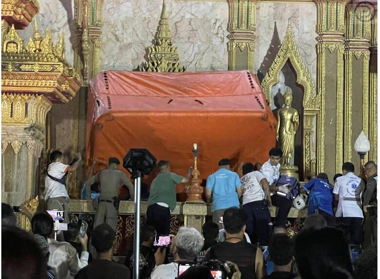 Упав вниз головою: росіянин загинув у Таїланді, зістрибнувши з головного Буддійського храму країни 02