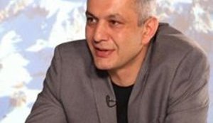 Бред в чистом виде: самопровозглашенный президент самопровозглашенной Абхазии на военной базе голосует за Путина, - Корчилава. ФОТО