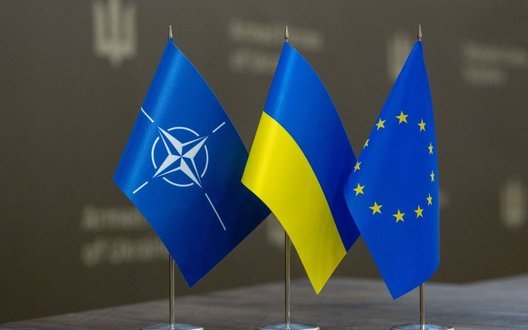 НАТО і ЄС узгоджують підтримку України: фокус на ППО та логістиці, - Сирський. ФОТОрепортаж