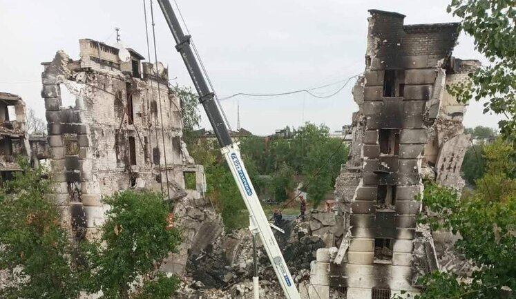 In Severodonetsk, occupiers offer townspeople building materials for restoration of housing in exchange for copies of their documents, - Haidai. PHOTO