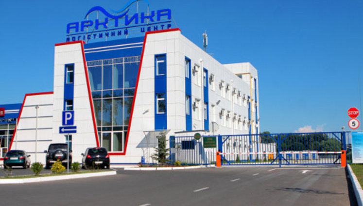 "Ощадбанк" втратив права на проданий Фіалі комплекс "Арктика"