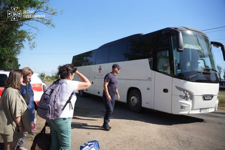 Russia struck a train in the Odesa region: railway workers killed