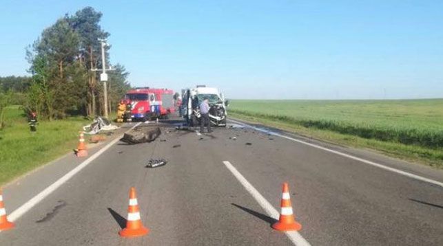 Ukrainian junior football teams van crash in Belarus claims life of teenager, another six injured 01
