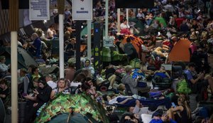 Более 52 тысяч человек укрывались в киевском метро во время ночной атаки РФ, - Киевский метрополитен. ФОТО