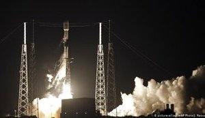 SpaceX отправила на орбиту ракету с 60 спутниками