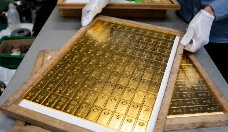 Ціни на золото перевищили $5400 за унцію: війна на Близькому Сході змушує інвесторів шукати безпечні активи