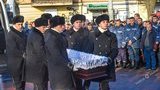 С погибшим при эвакуации людей из горящего здания колледжа спасателем Сергеем Шатохиным простились в Одессе. ВИДЕО+ФОТОрепортаж