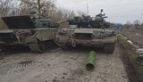Покинуті окупантами танки Т-80 4-ї танкової дивізії на Сумщині. ФОТОрепортаж