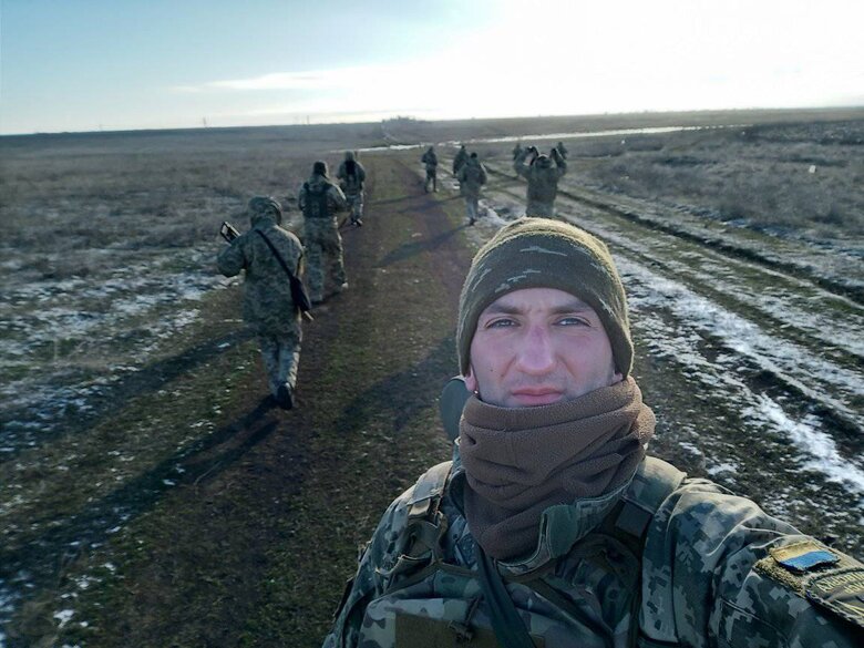 Ніхто не хотів вірити, що ті кістки з поля — це він і його побратими. Під Херсоном загинув воїн Віктор Кирган 01
