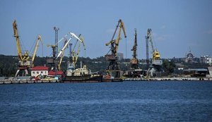 Окупанти вивезли з порту Маріуполя майже 60 тисяч тонн української пшениці