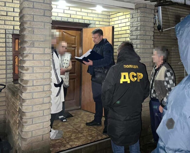 Нацполіція затримала 10 учасників відокремленого підрозділу злочинної спільноти Двадцятівські 03