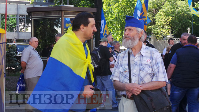 Rally outside Rada: protesters demand to adopt new Electoral Code 16
