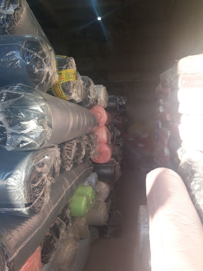 На Полтавщині податковою міліцією ліквідовано центр мінімізації митних платежів, через який в Україну ввозили тканини 07