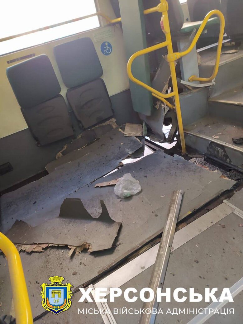 Удар по автобусу у Херсоні