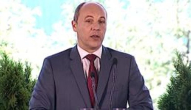 "Уже століття майже безперервно триває війна зі споконвічним ворогом України – Росією, - звернення Парубія у День пам'яті героїв Крут