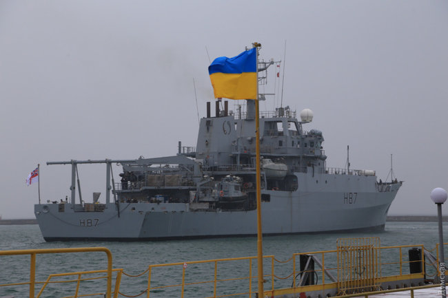 Розвідувальний корабель Великої Британії прибув до Одеси 03