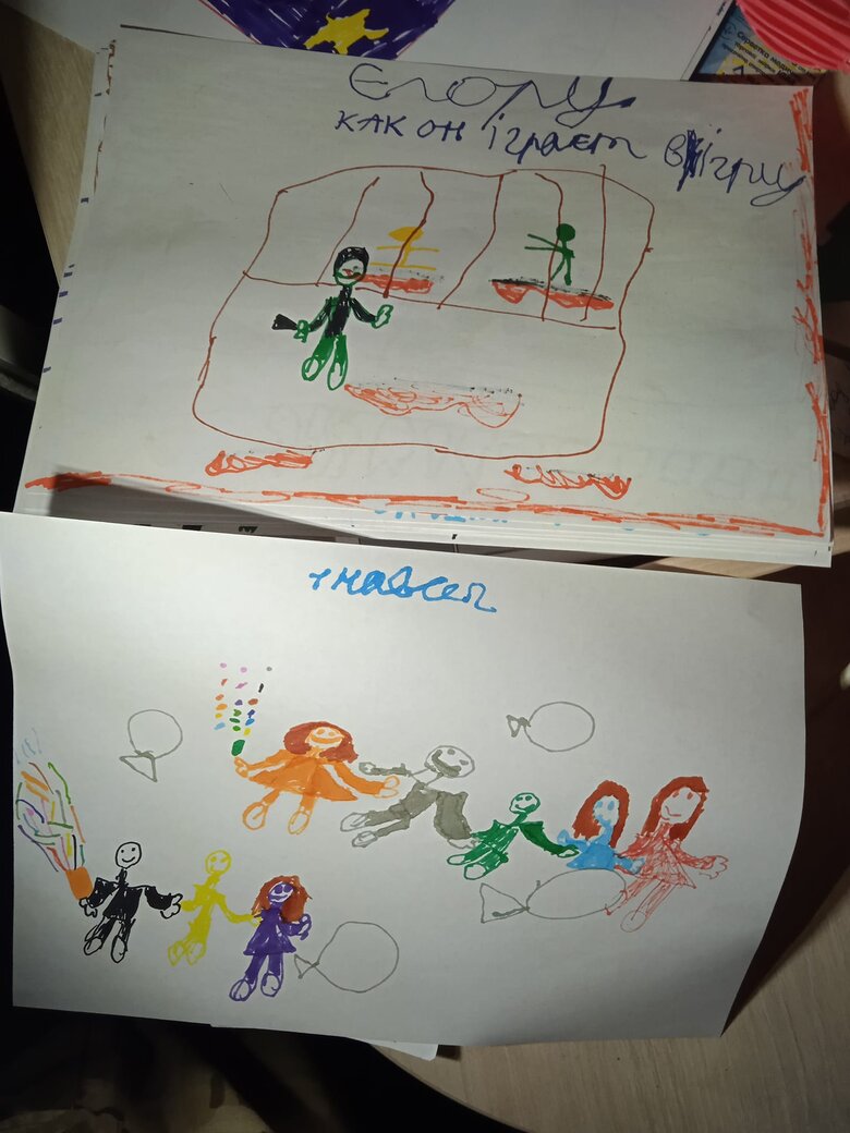 Кулеметник Шутнік з Азова Сергій Фіщук: Не було жодного дня, щоб не стріляли в нашому секторі. Якщо в інших бувають якісь дні затишшя, то в нас, якщо ворог не намагається просунутись, то просто гатить градами в поле чи річку 12