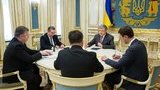 Порошенко назвал неприемлемым сокращение сельских отделений "Укрпошты" (обновлено)