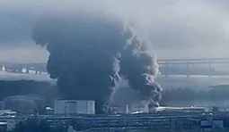 Українські спецслужби уразили один із найбільших нафтових терміналів РФ