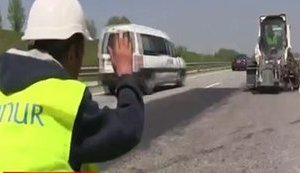 "Этот дефект должны ликвидировать за 4 часа. Если нет - штраф 100 евро в сутки", - Украина отдала часть автострады в обслуживание иностранной компании. ВИДЕО