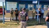 Правоохранители задержали чиновников таможни и Госпогранслужбы при получении взятки в $600, - СБУ. ФОТОрепортаж