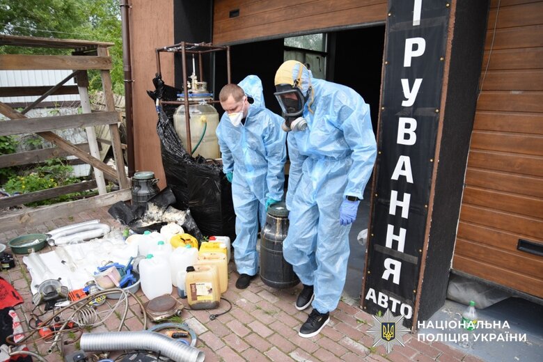 Нацполиция обезвредила крупнейшее наркогруппировку в Украине