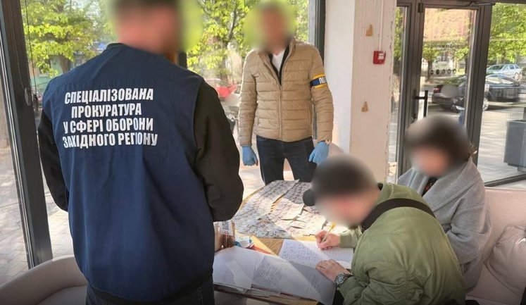 За гроші "вирішували питання" з розшуком і мобілізацією: на Волині оголошено підозру посадовцю ТЦК та ексвійськовому, - Офіс Генпрокурора. ФОТОрепортаж
