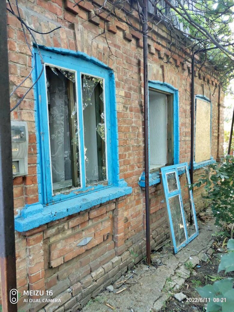 Рашисты в очередной раз обстреляли жилые дома на Запорожье, травмирован гражданский, - ОВА 02