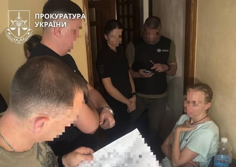 Посадовців медслужби та військовослужбовицю підозрюють у незаконному отриманні бойових виплат