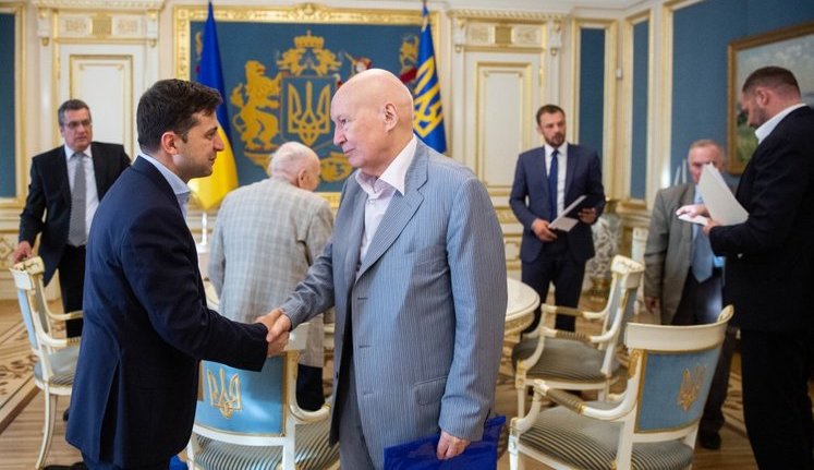 Зеленський обговорив з Патоном і Горбуліним рівень вітчизняної науки і відплив молодих вчених за кордон. ФОТО