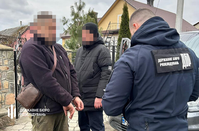 Затримано посадовців за організацію схеми хабарів на видачі посвідчень мисливців