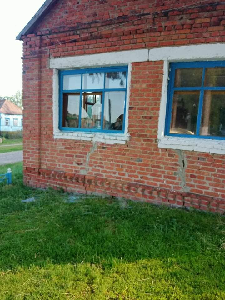 Рашисты с помощью дронов-камикадзе атаковали Краснопольскую громаду в Сумской области, 4 человека ранены, - ОВА 03